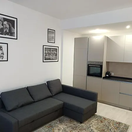 Melaverde Flat Chinatown- Sarpi ميلان